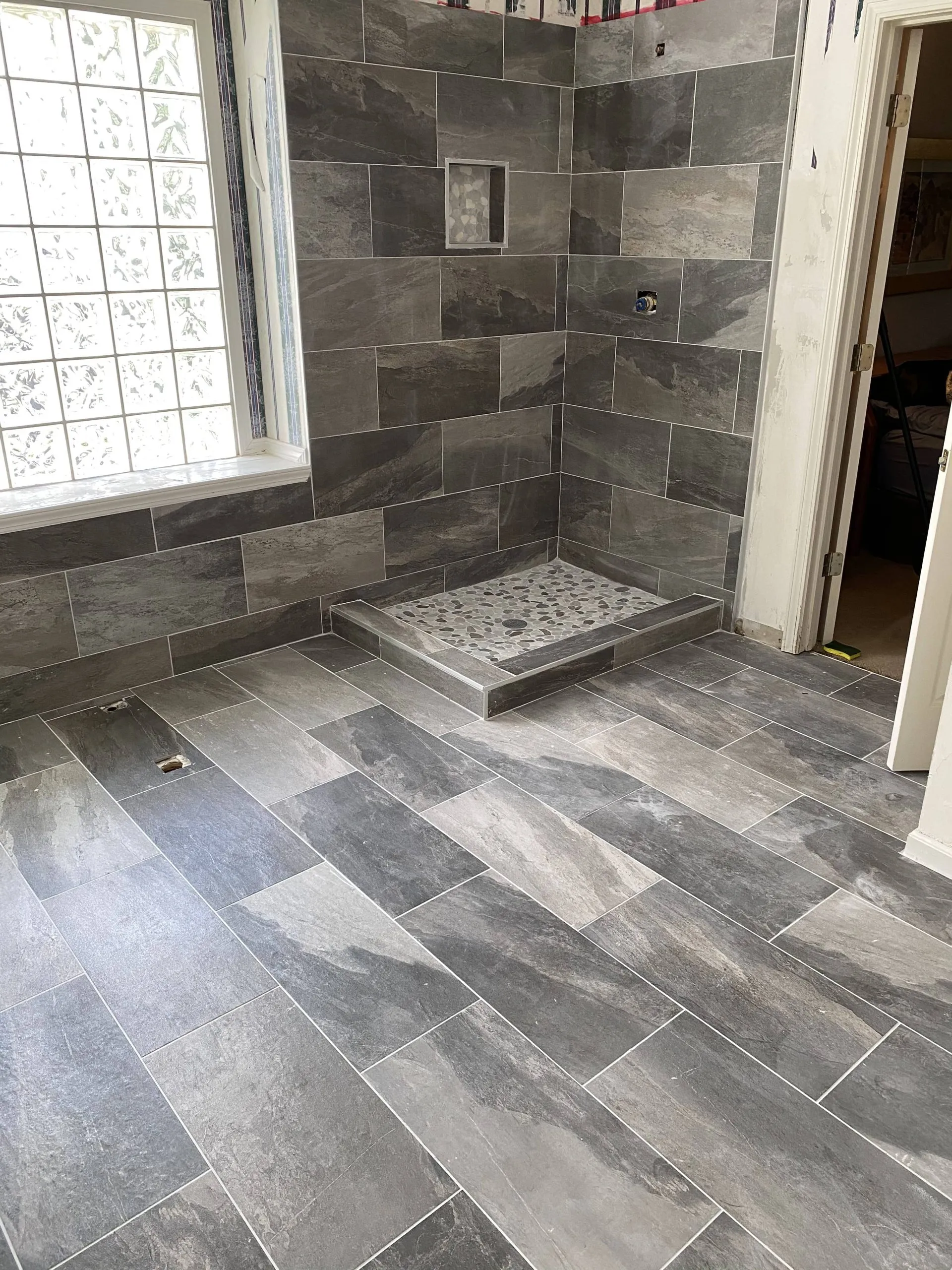 Ceramic tile flooring options